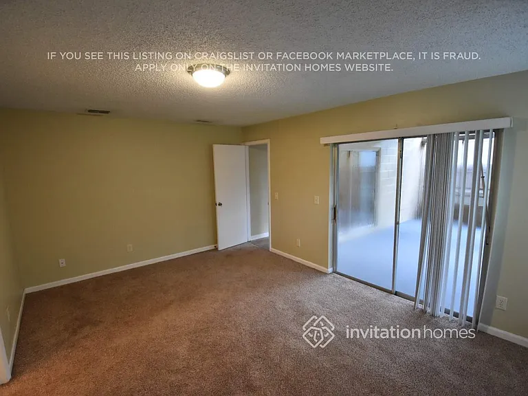 1070 Gwyn Cir — Photo 8