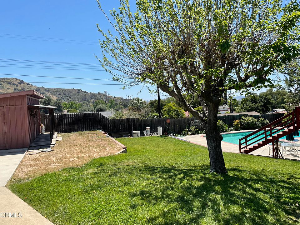 2nd image of 10718 Walnut Dr