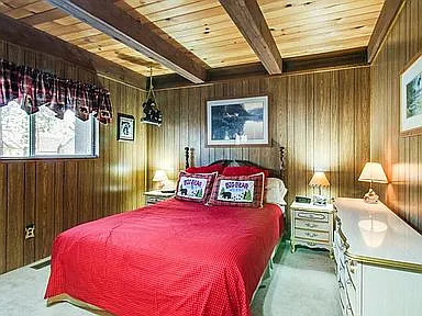951 Tanglewood Dr — Photo 4