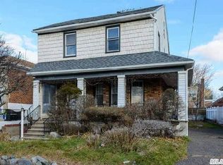 560 Beach 132nd St, Far Rockaway, NY 11694