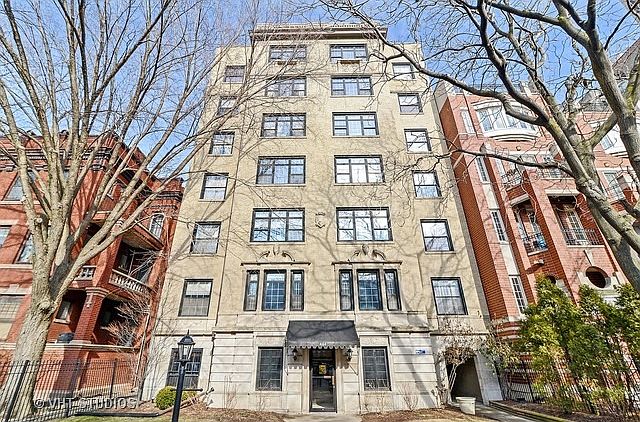 1st image of 444 W Belmont Ave APT 6B