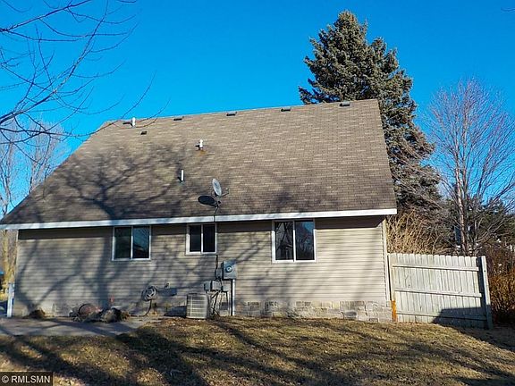 4th image of 8520 Edison St NE
