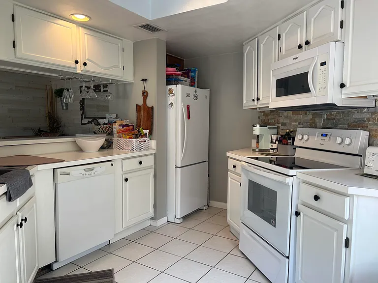 13 Uno Lago Dr — Photo 9