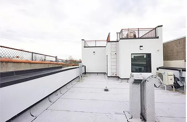 Rented by Cheskel Meisels, LREB | media 9