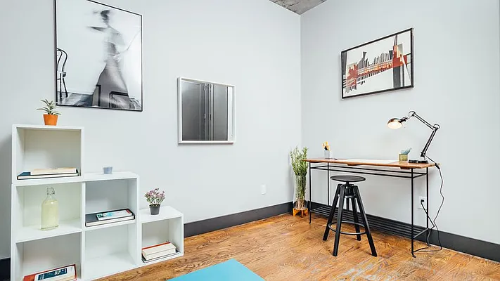 Rented by Nooklyn NYC LLC | media 43