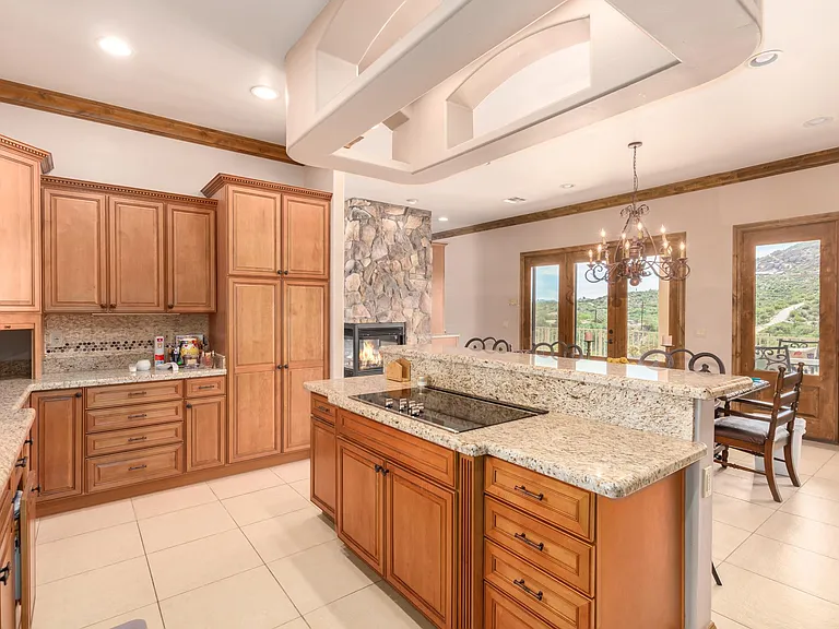 6770 E Skyline Dr — Photo 50