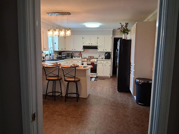4th image of 808 Poplar Ave