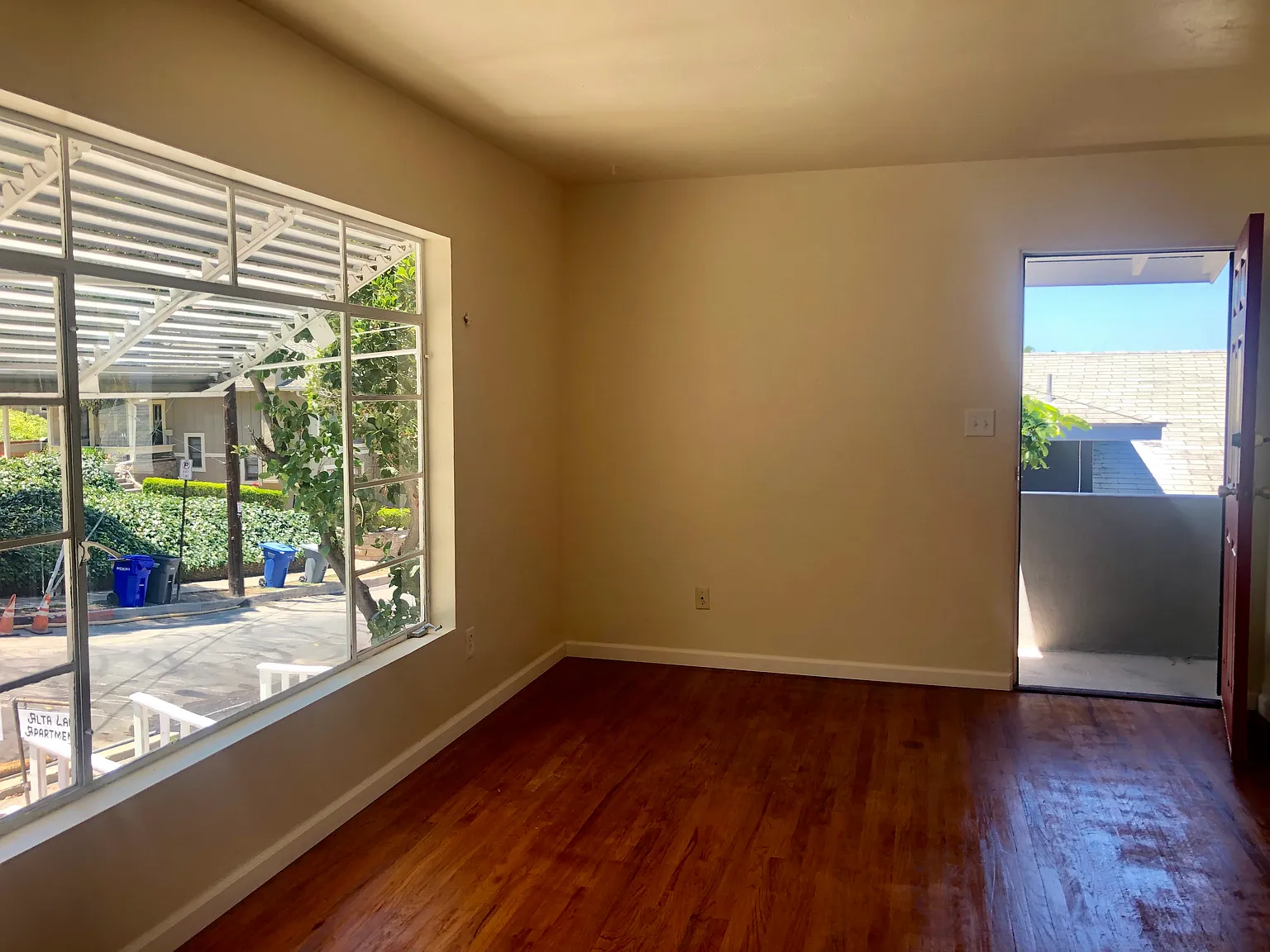 1 bed, 500 sqft, $1,850 — Photo 1