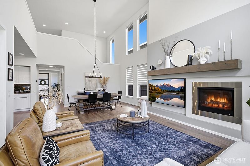 4th image of 13241 181st Avenue Ct E