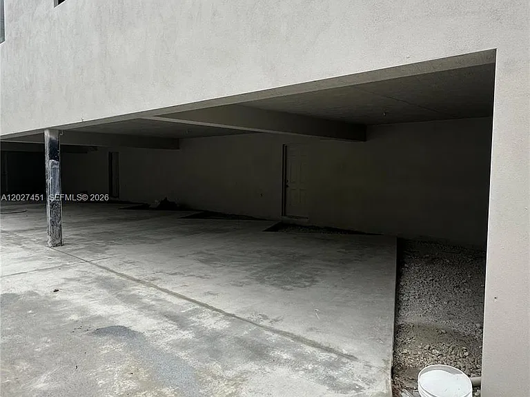 6480 NE 1st Ave #6480 — Photo 9