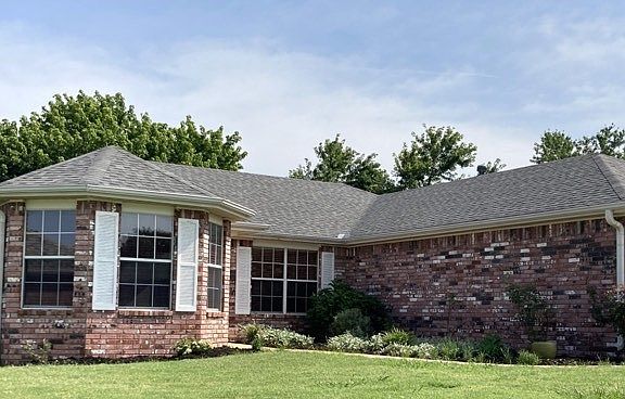 2nd image of 506 Evergreen Cir