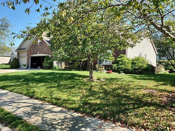 2nd image of 306 Wallace Ct