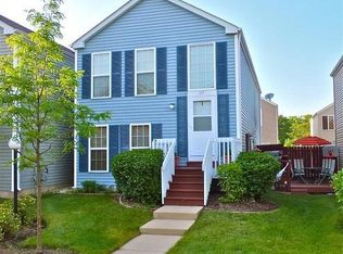 617 Serendipity Dr, Aurora, IL 60504