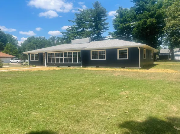 408 W Scott Street, Monett, MO 65708