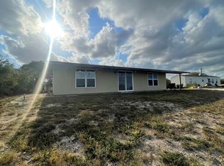 129 E Lake View Trl, Sandia, TX 78383