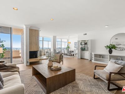 1333 S Beverly Glen Blvd APT 906, Los Angeles, CA, 90024