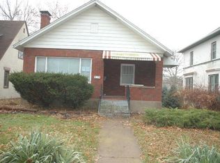 819 3rd Ave S, Clinton, IA 52732