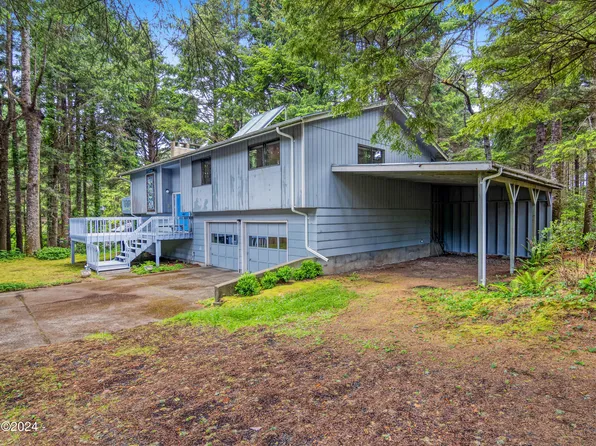 7038 SW Abalone St, South Beach, OR 97366