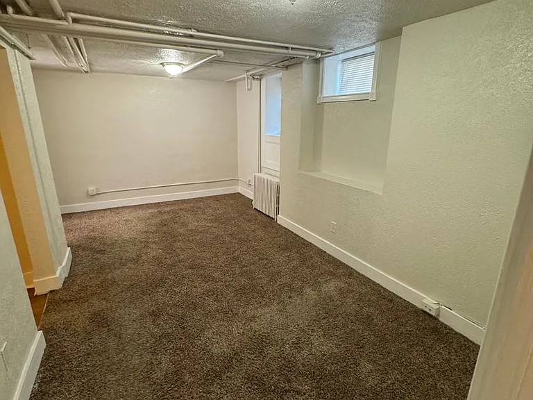 506 N Cascade Avenue — Photo 5