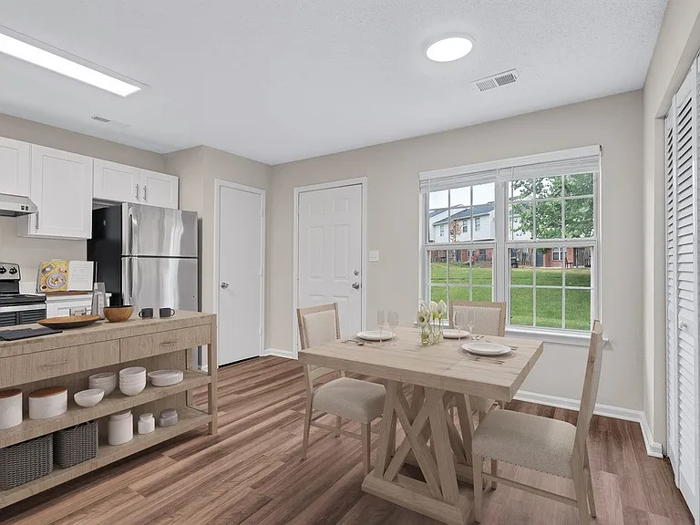 Willow Bend Townhomes — Photo 4