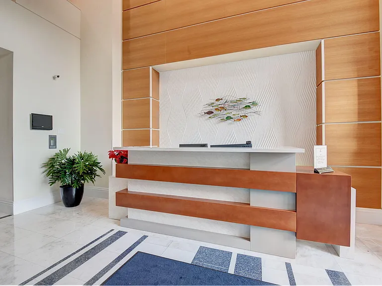 625 Casa Loma Blvd #306 — Photo 55