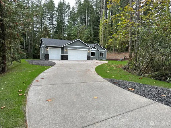 1000 SW Wildwood Road, Port Orchard, WA 98367