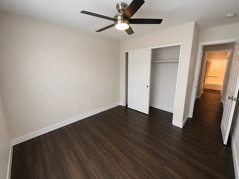 9401 Yellowshale St — Photo 27