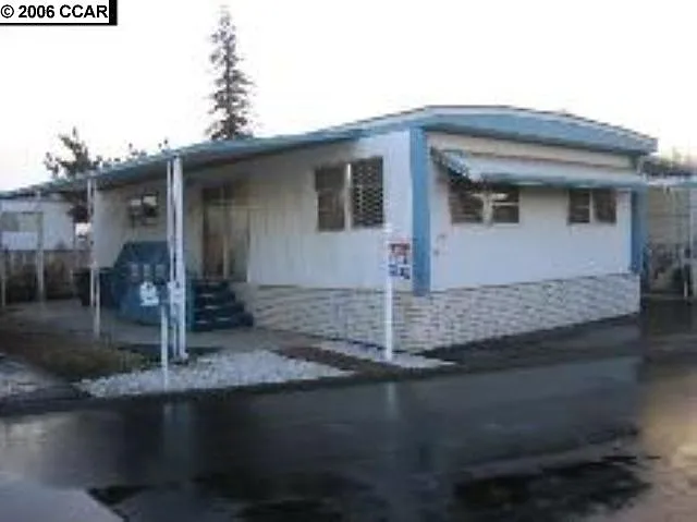 3660 Walnut Blvd Trailer 80 photo 1