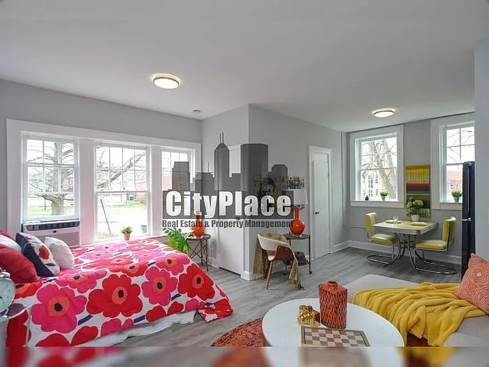 5345 E Washington St #32 — Photo 5