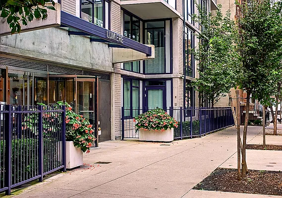 Rented by New York Residence | media 36