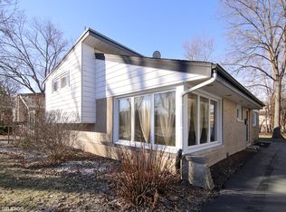 1344 Cavell Ave, Highland Park, IL