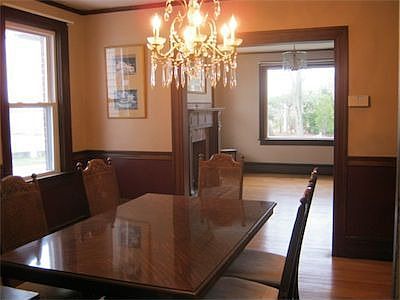 3rd image of 1258 Narragansett Blvd
