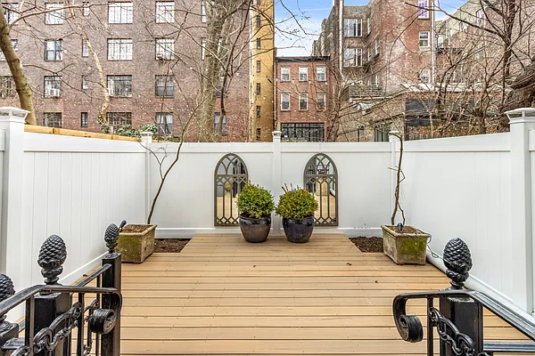 Rented by Compass | media 17