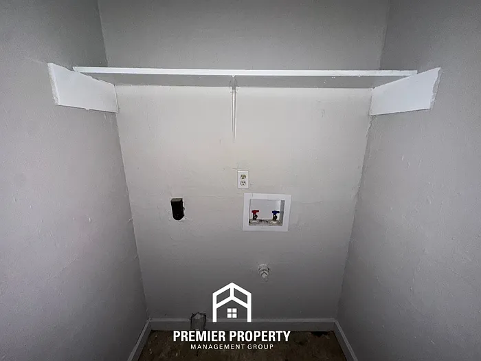 2847 Elmore Park Rd — Photo 8