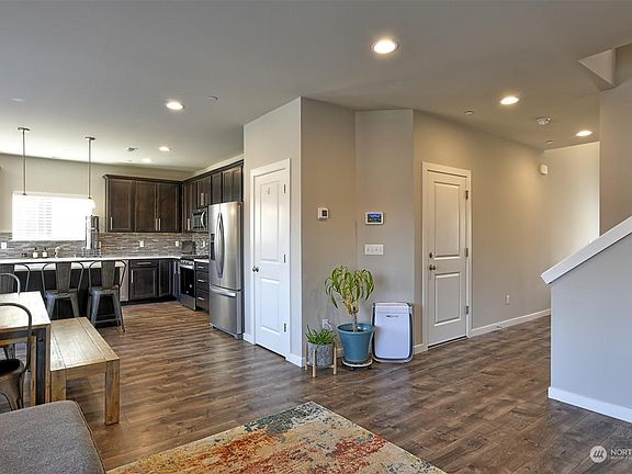 3rd image of 5043 85th Ave NE
