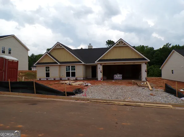 61 Altamaha Dr #13, Jefferson, GA 30549