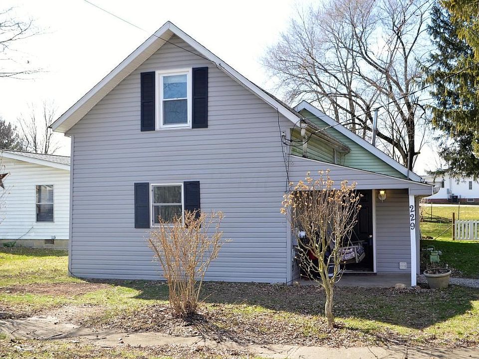 1st image of 229 Vine St