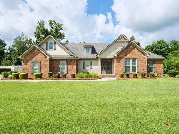 3704 Bermuda Run Dr, Valdosta, GA 31605