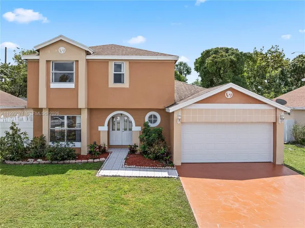 9460 Atlantic St, Hollywood, FL 33025