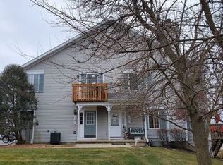 303 S Collins St, South Elgin, IL 60177