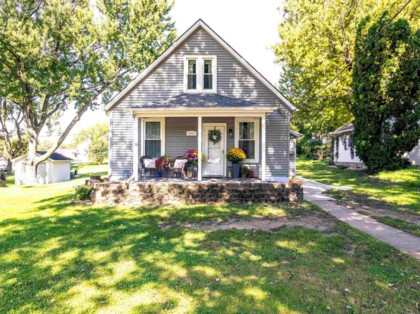 2447 Cherry St, Dubuque, IA 52001
