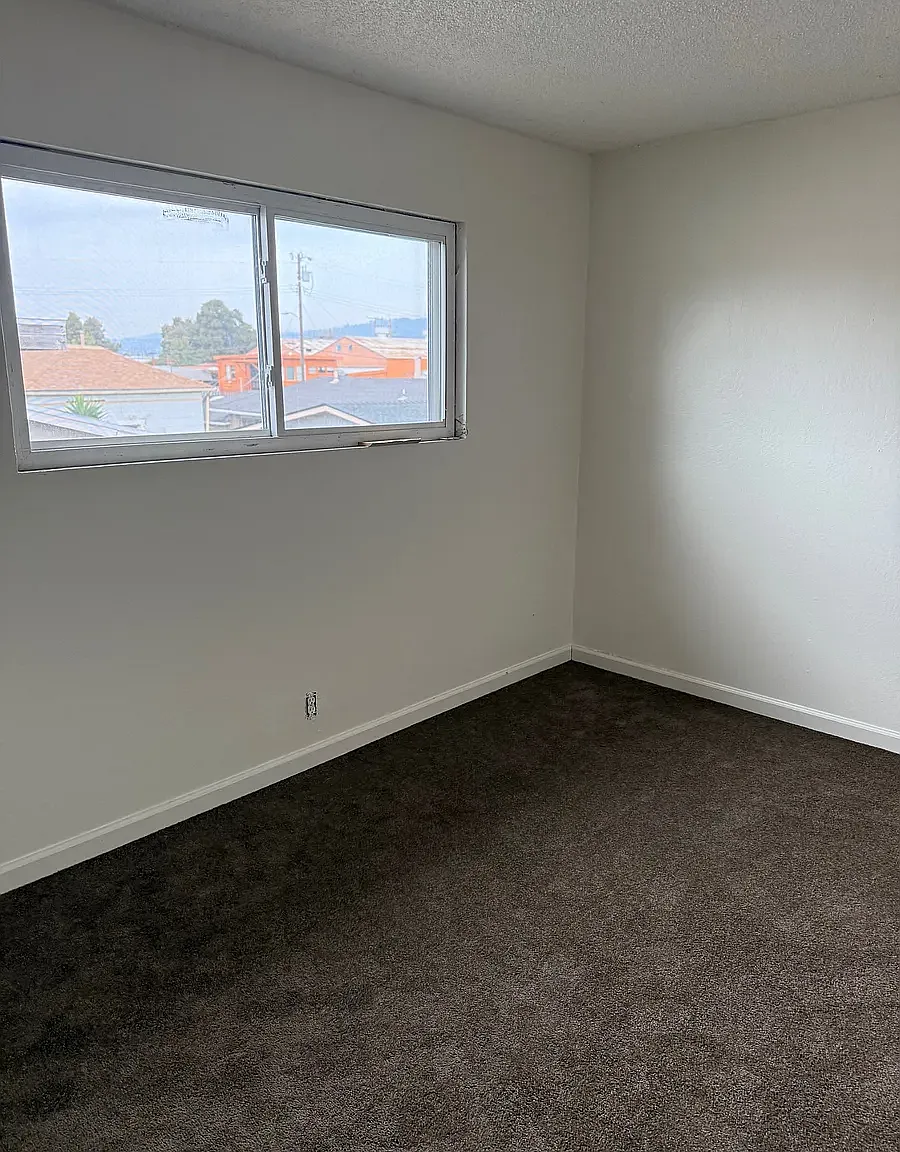 2 bed, 750 sqft, $2,000 — Photo 4