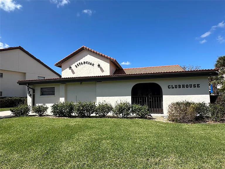760 Avenida Estancia #217 — Photo 36