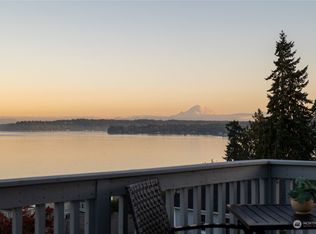 8194 E Seaview Dr, Pt Orchard, WA