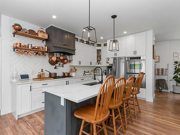 5th image of 10071 Parkwood Dr