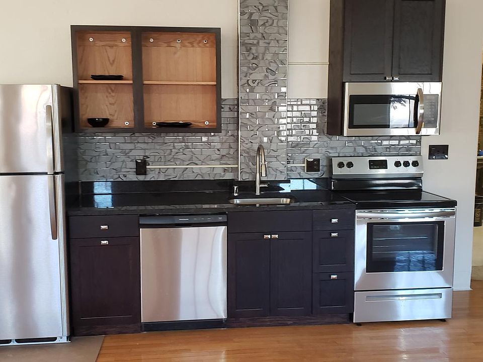 1st image of 515 W 7th St #3efrrt925