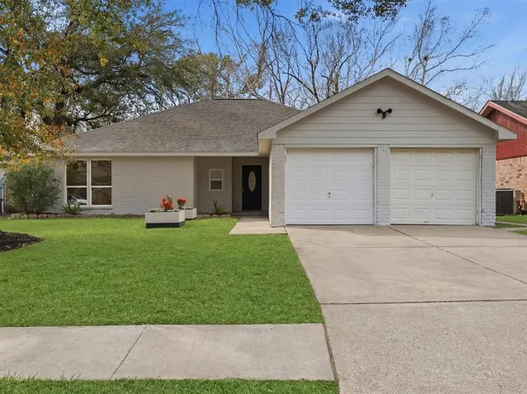 16255 Summer Wind Dr, Houston, TX 77090