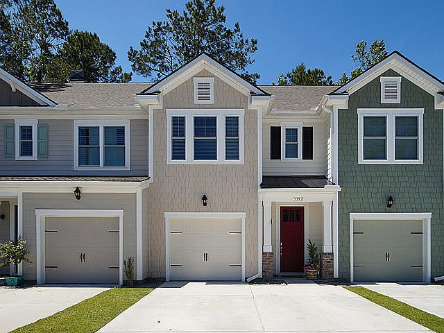 1st image of 3352 Eastman Dr