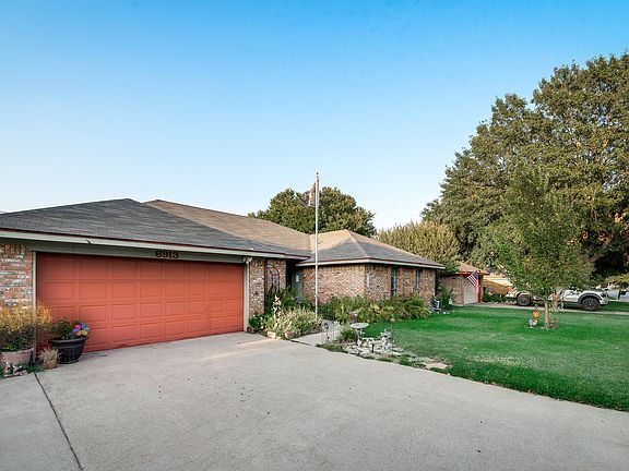 3rd image of 6913 Meadow Park N