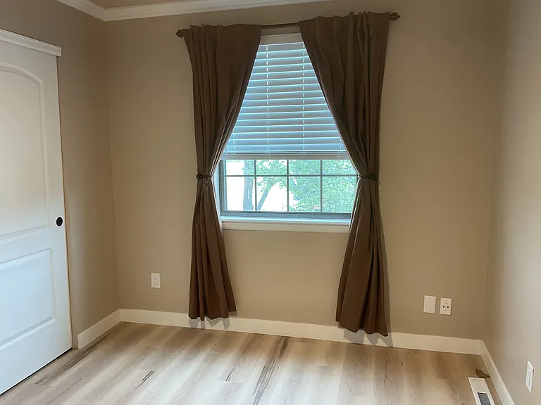 2nd floor bedroom